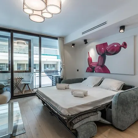 Renovated 1Br Steps From Croisette & Beach *