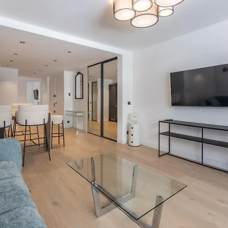 Renovated 1Br Steps From Croisette & Beach Appartement
