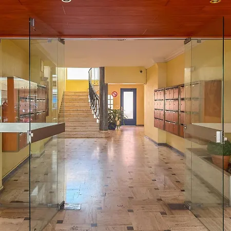 Renovated 1Br Steps From Croisette & Beach Cannes